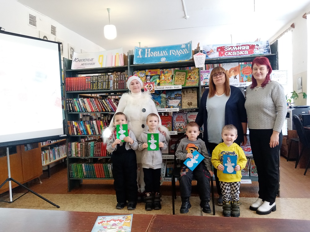 Познавательный час «Наш весёлый, снежный друг!»